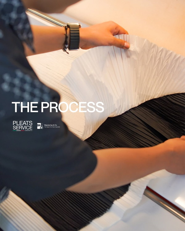 Take a look closer to our pleats machine to process many unique pleats style. #pleats #pleating (1)