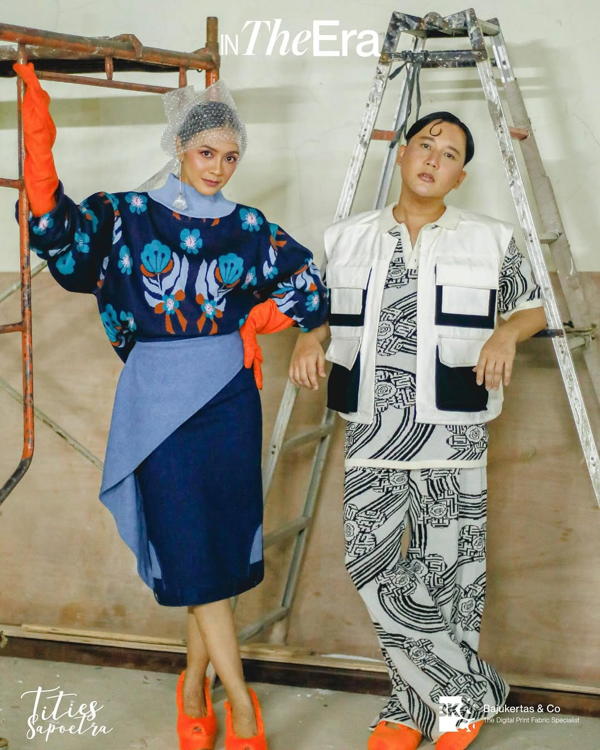 These look are by @titiessapoetra InTheEra collcetion. The products are printed and knitted by B(1) Bajukertas & Co